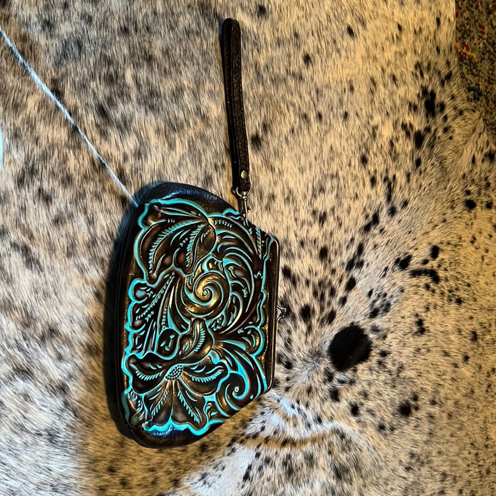 Patricia Nash wristlet